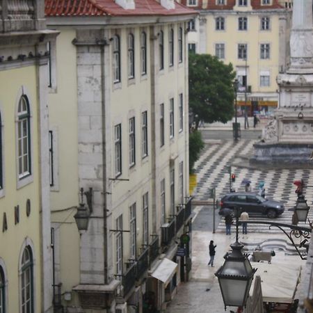 Отель Pensao Residencial Estrela Do Mondego Лиссабон Экстерьер фото