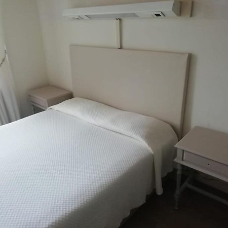 Отель Pensao Residencial Estrela Do Mondego Лиссабон Экстерьер фото